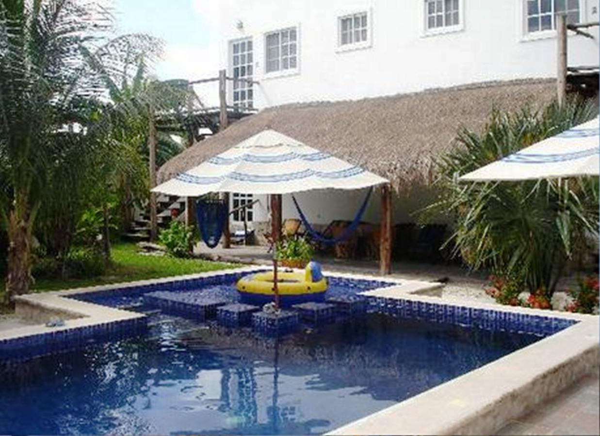 Villa Escondida Guest House Cozumel Downtown ภายนอก รูปภาพ